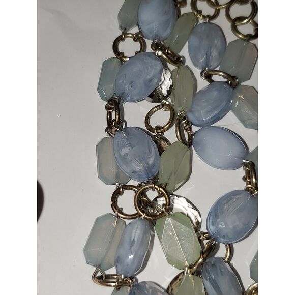 A Very Chunky Acrylic Beaded Chain Bracelet Blue Magnetic Evening Casual Boho - Picture 4 of 9